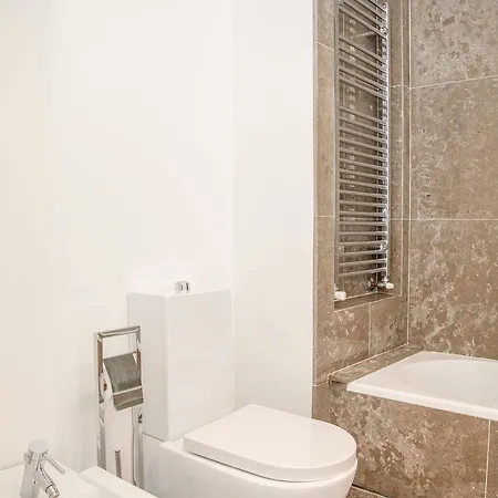 Liiiving In - Carlos Alberto Apartament *