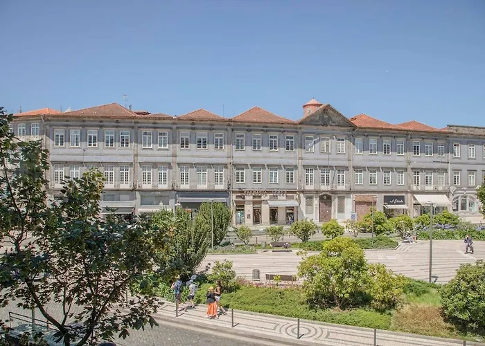 Liiiving In - Carlos Alberto Lejlighed Porto