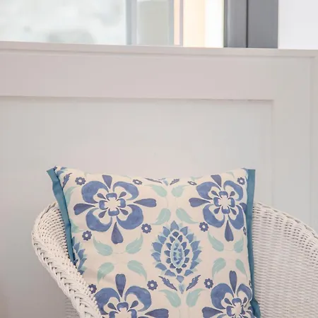 Liiiving In - Carlos Alberto Apartamento *