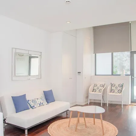 Liiiving In - Carlos Alberto Apartamento *