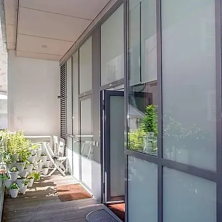 Liiiving In - Carlos Alberto Apartment