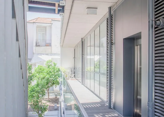 Liiiving In - Carlos Alberto Apartment *