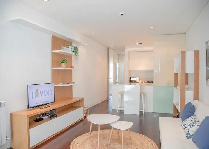 Liiiving In - Carlos Alberto Apartament *