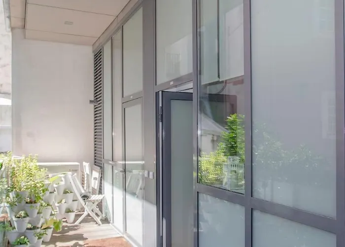 Appartement Liiiving In - Carlos Alberto *