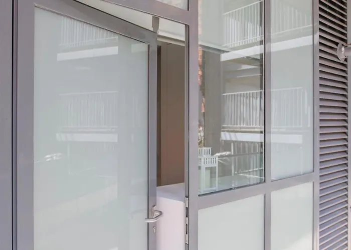 Appartement Liiiving In - Carlos Alberto *